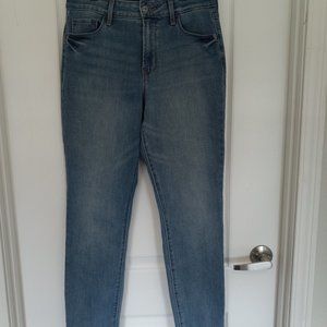 Old Navy Power Slim High Rise size 6 Jeans